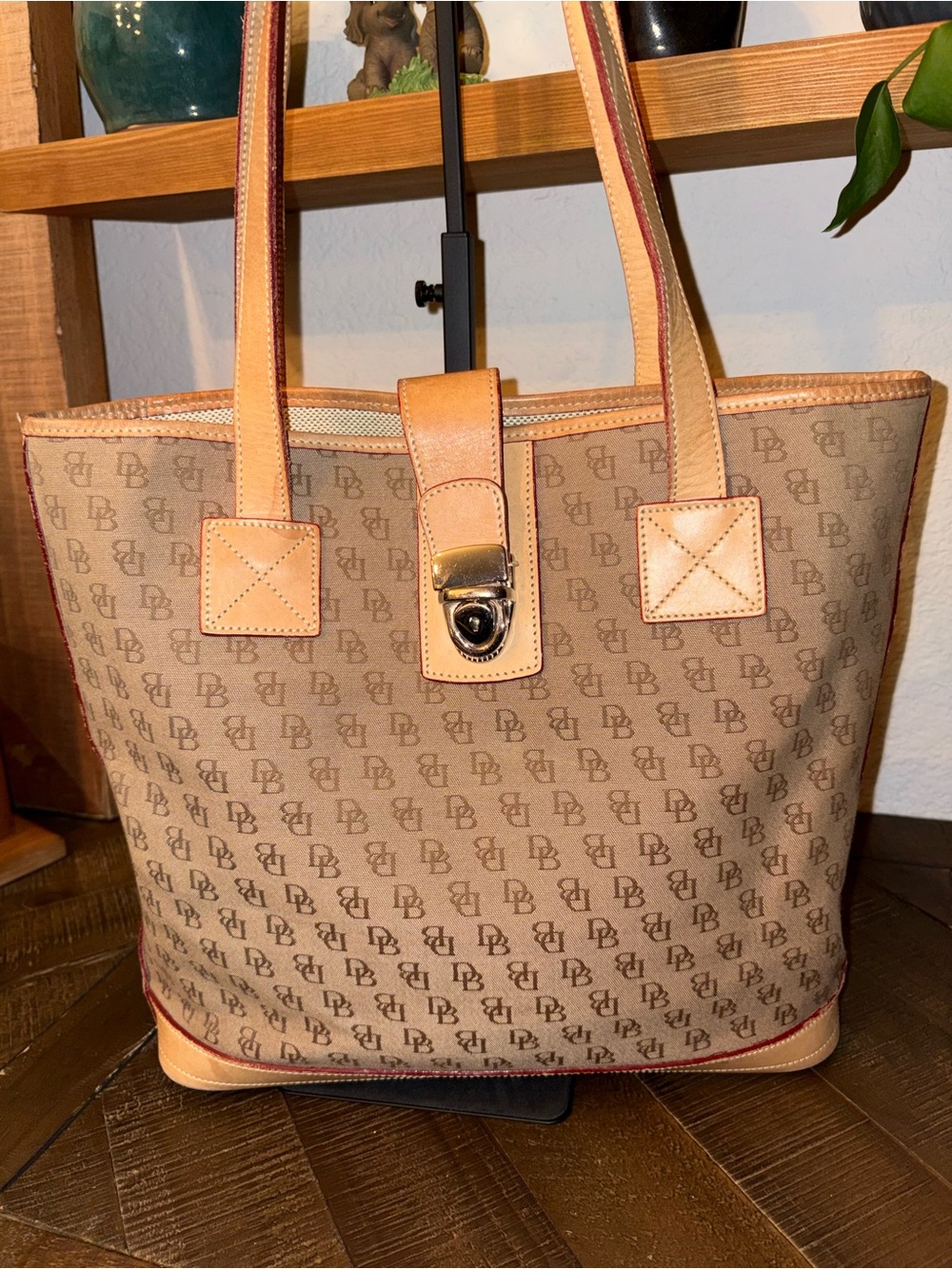 Dooney & Bourke Signature DB Canvas Shopper Tote Turn Lock Leather Trim Shoulder - Picture 2 of 10